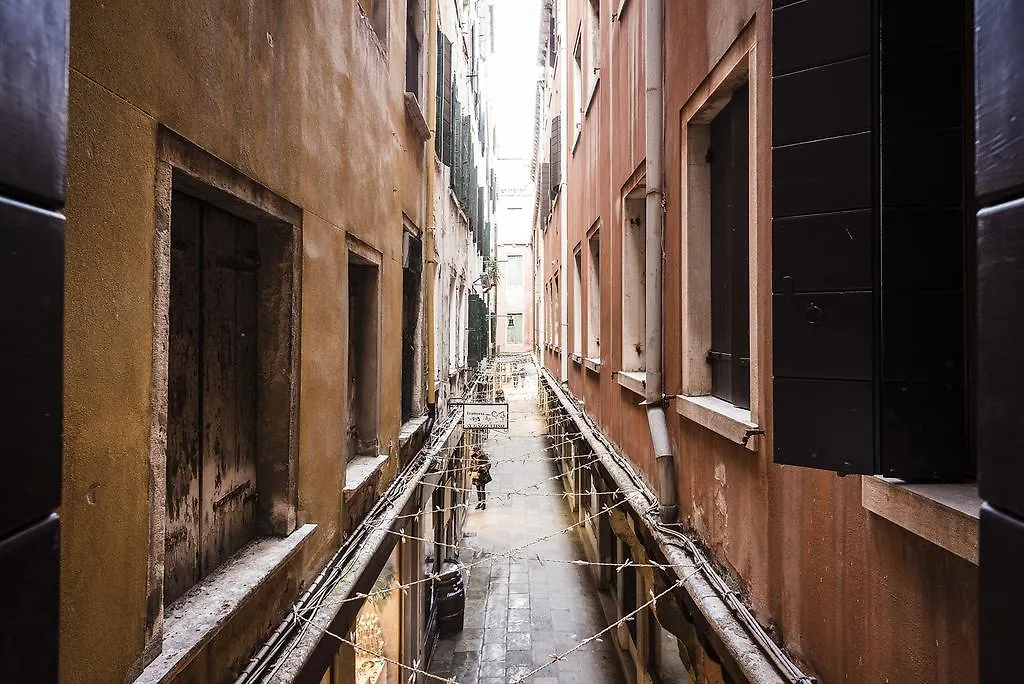 Myplace Rialto Apartments Venice