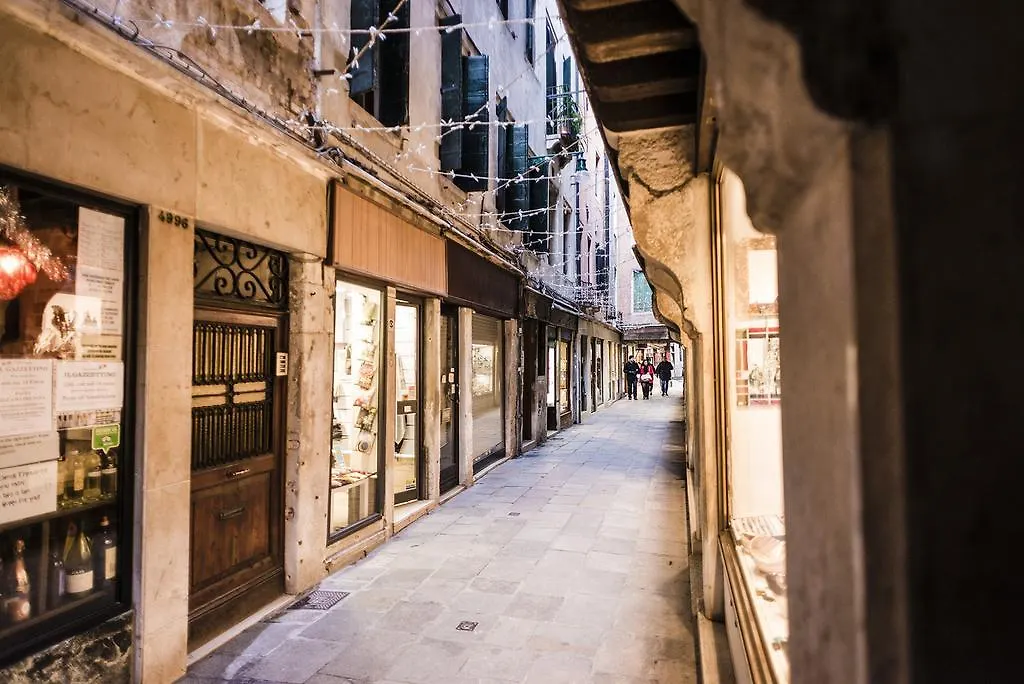 Myplace Rialto Apartments Venice