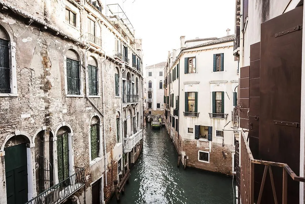 Myplace Rialto Apartments Venice Italy